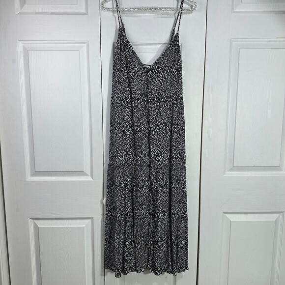 Abercrombie & Fitch Dresses & Skirts - Abercrombie & Fitch button front womens sz L Black White Spots Slip Tiered Dress